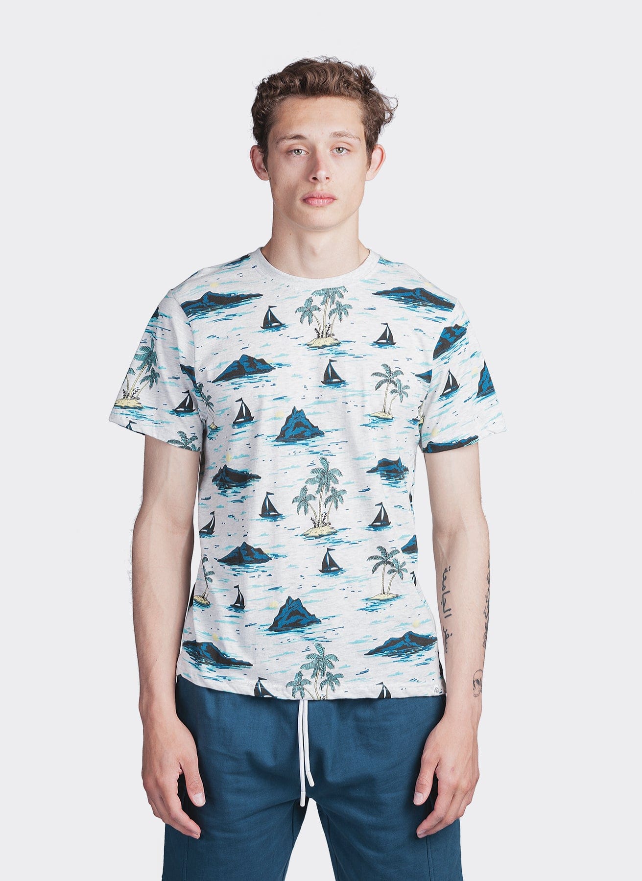 CONWAY TEE product photo