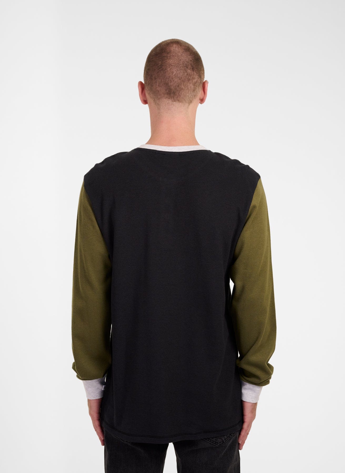 ELIJAH TEE product photo