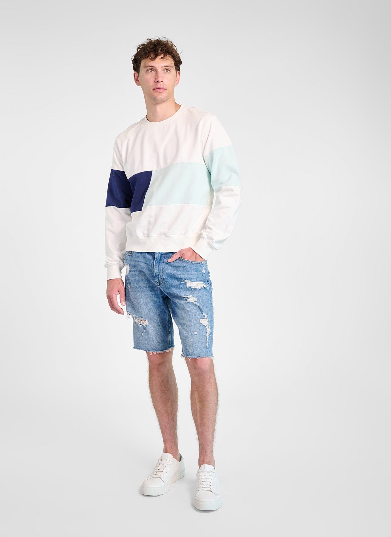 DASH CREWNECK product photo