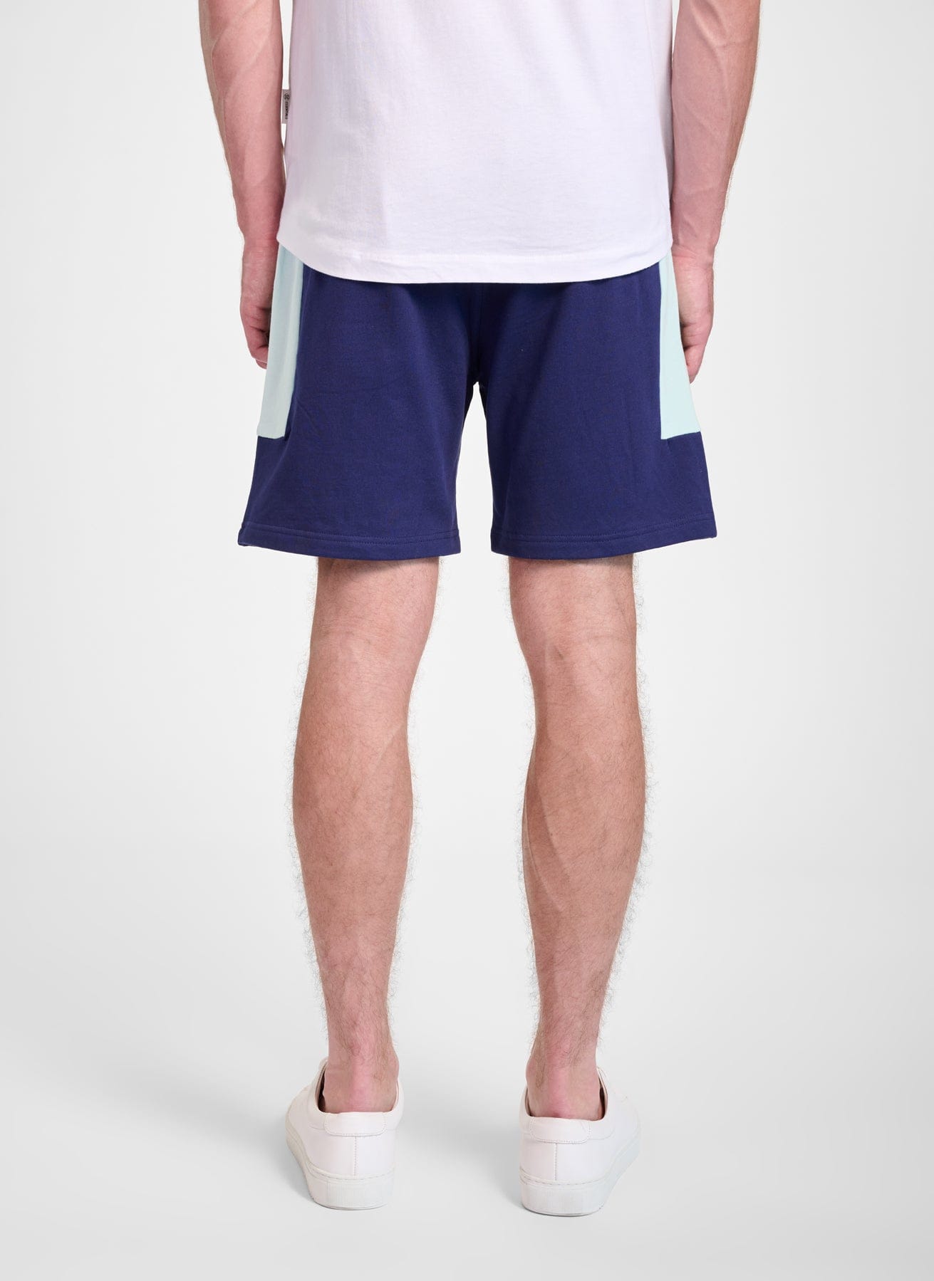 JET SHORT product photo