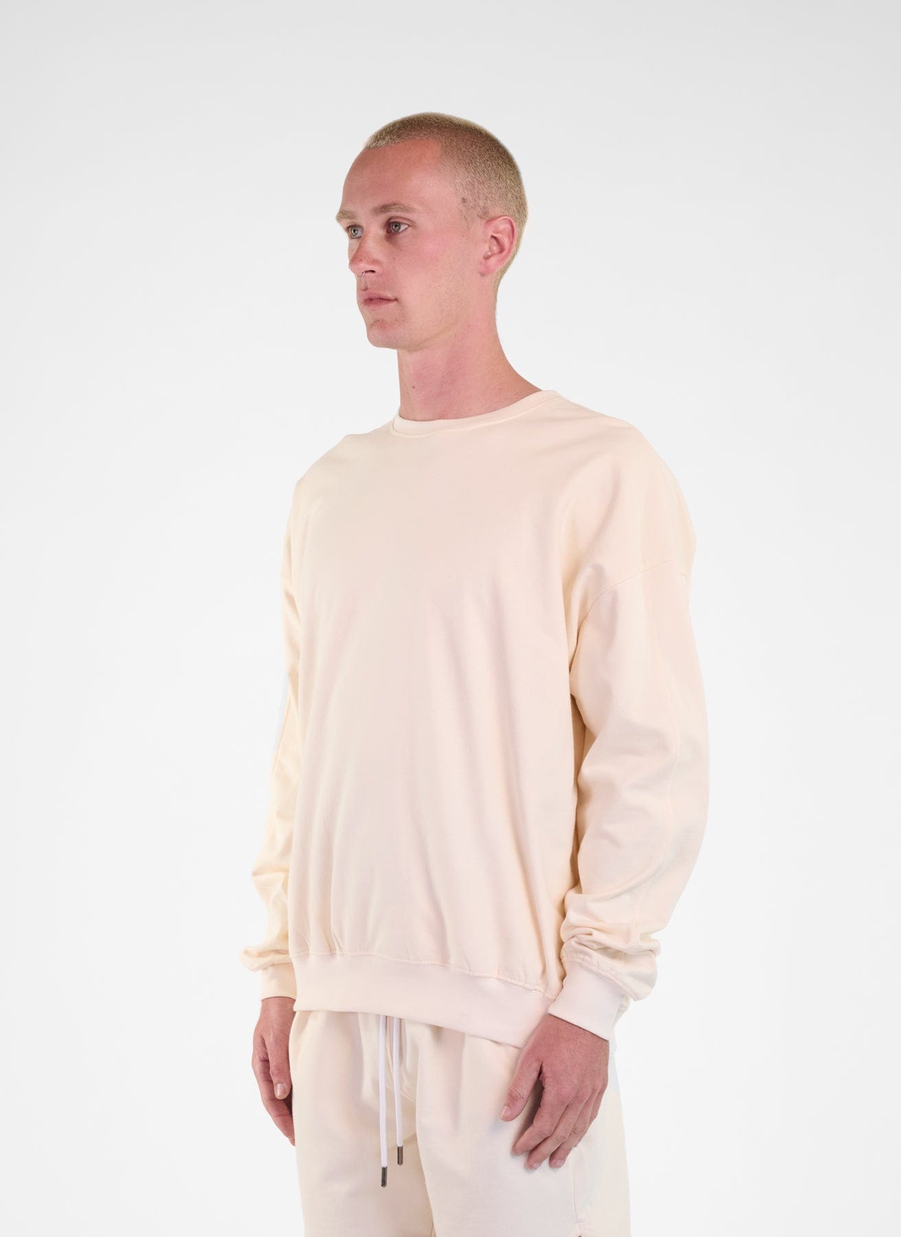 LEGACY OVERSIZED CREWNECK product photo