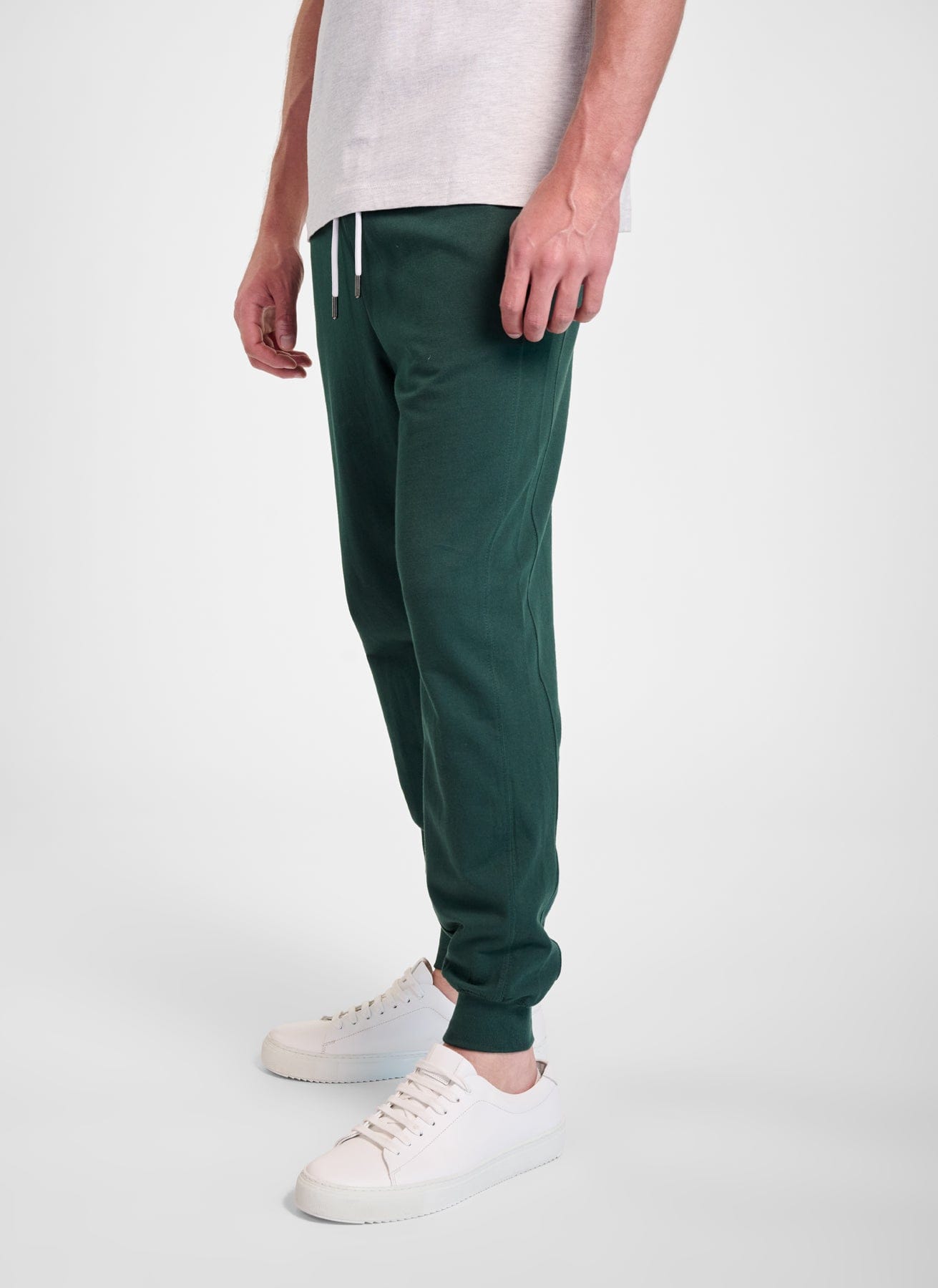 FOUNDATION JOGGER product photo