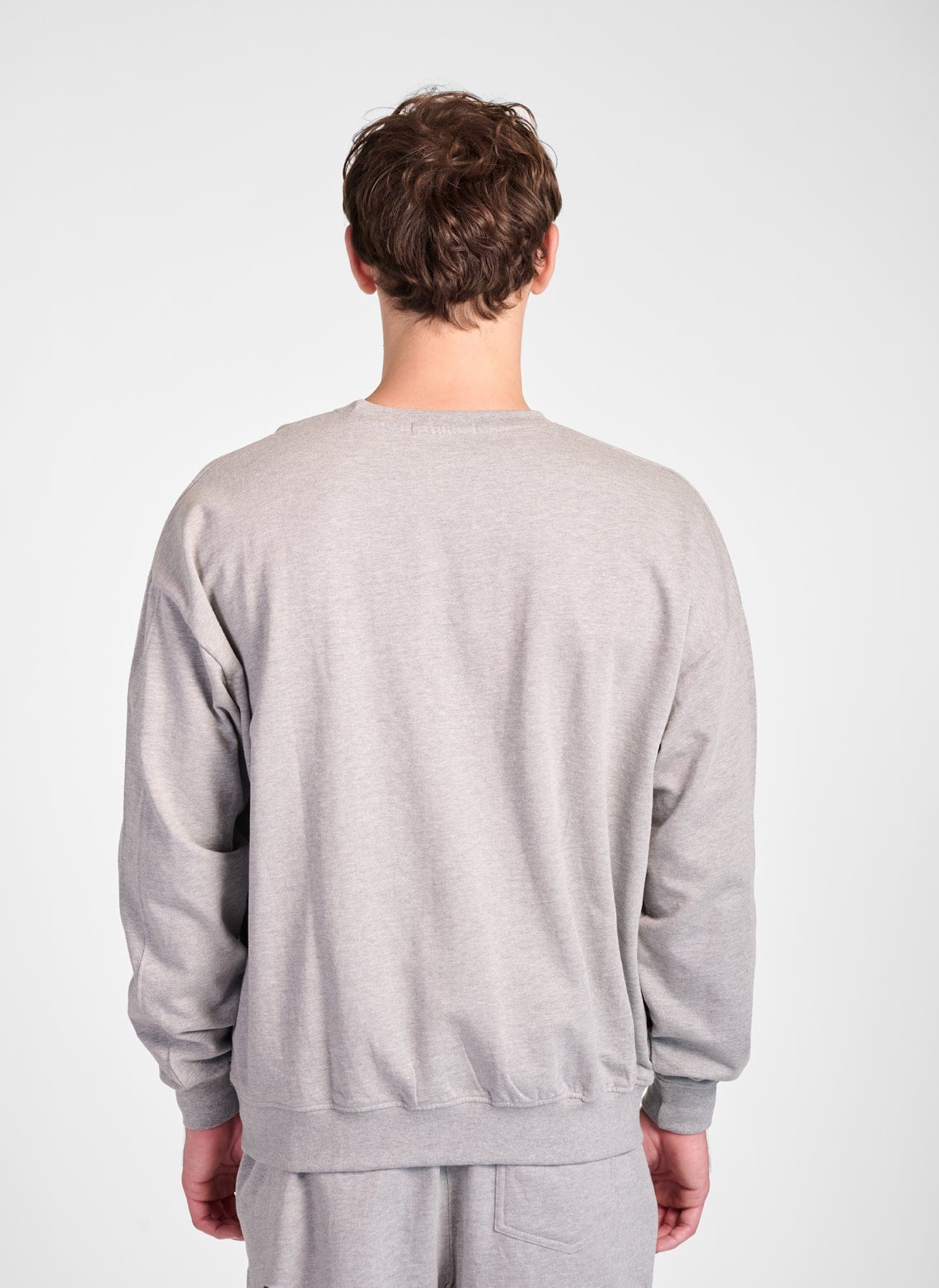 LEGACY OVERSIZED CREWNECK product photo